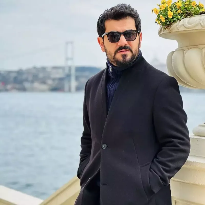 Oxşarlıqları müzakirə yaratdı