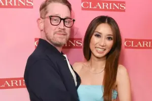 “Kevin” xanımı ilə qırmızı xalıda