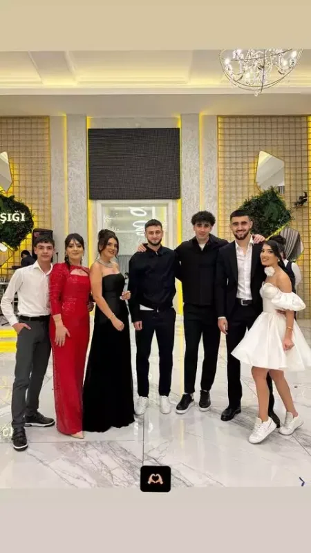 Toral Bayramovun xanımından pis şərhlərə cavab