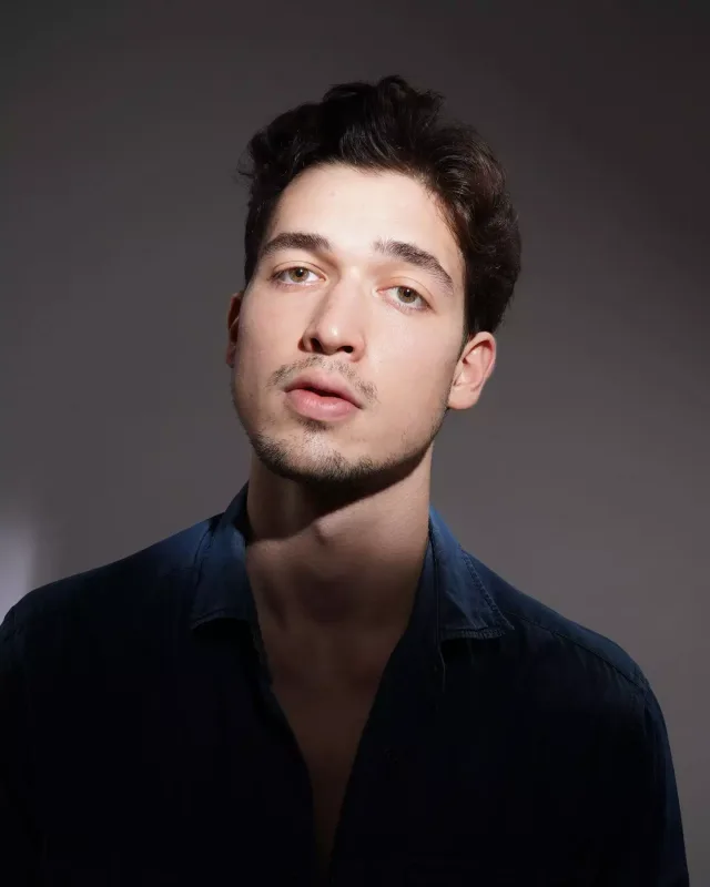 “Bahar”ın oğlu sosial şəbəkələrin gündəmində