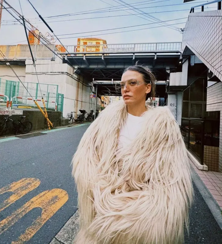 Serenayın Tokioda küçə stili