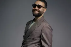 Azad ilk solo konsertinə hazırlaşır!