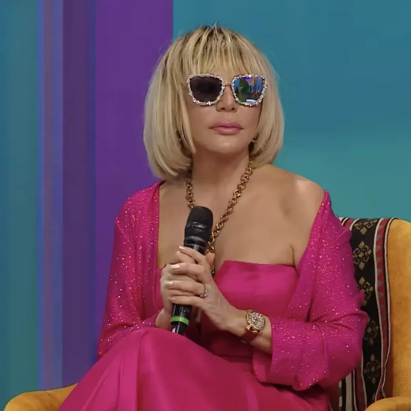 Brilliant Dadaşova fərqli tərzdə