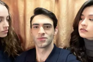 Gənc Bahar, Timur və Rengin...