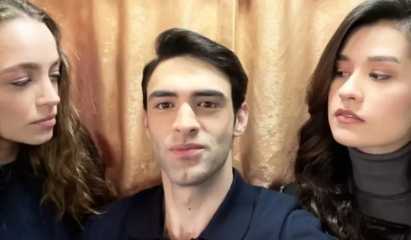 Gənc Bahar, Timur və Rengin...