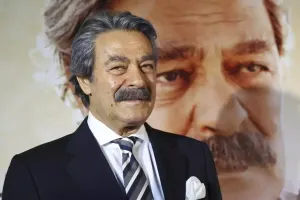 Kadir İnanır xəstəxanaya yerləşdirildi