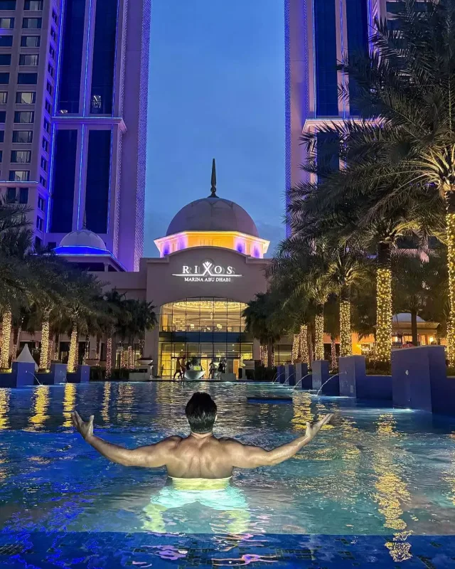 Zamiqin Abu-Dabi səyahəti