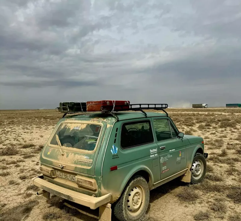 Çinə “Niva” ilə gedir