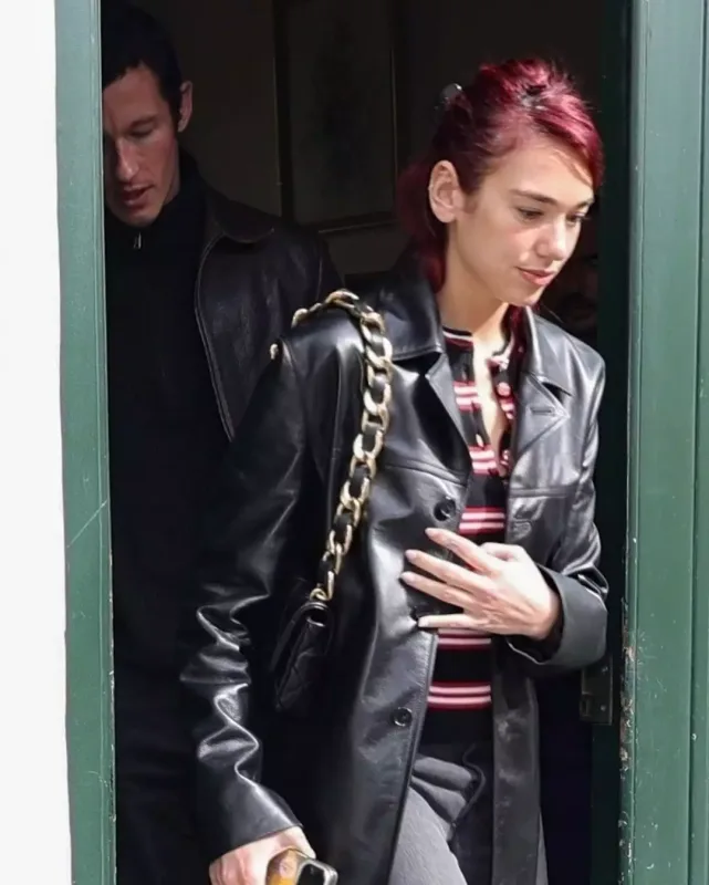 Dua model sevgilisiylə birlikdə