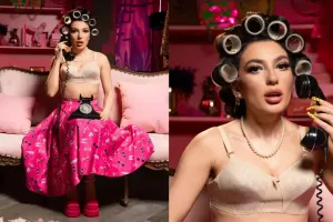 Dilarədən 70-ci illər tərzində fotolar