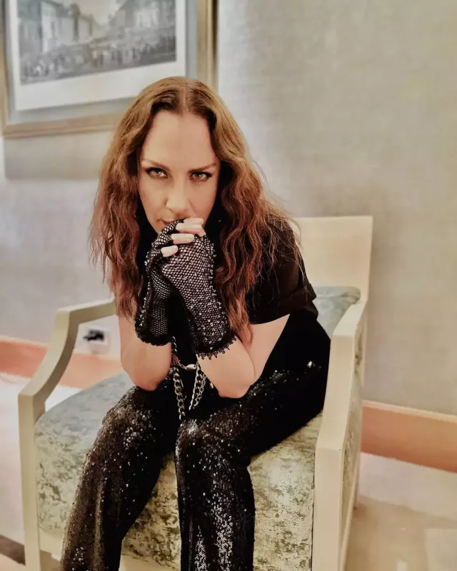 Mahnılarını icazəsiz yayımladılar