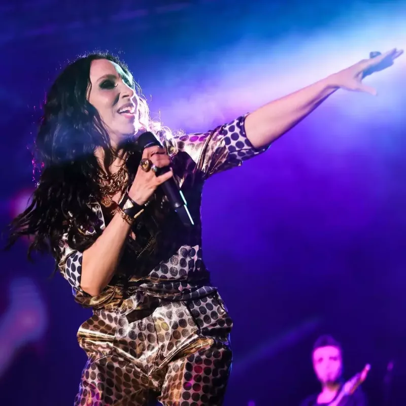 Mahnılarını icazəsiz yayımladılar