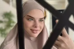 Hicablı fotolarına aydınlıq gətirdi