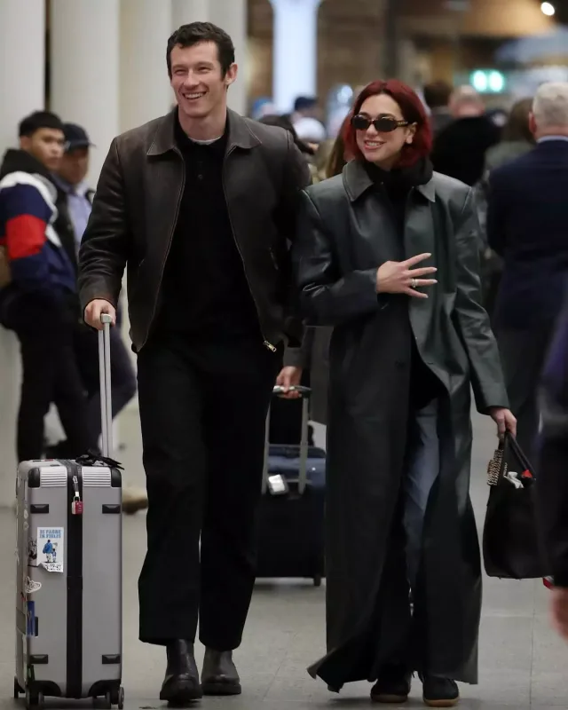 Ailələrini tanış ediblər