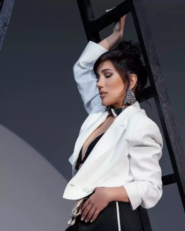 Lalə Məmmədovadan yeni fotolar