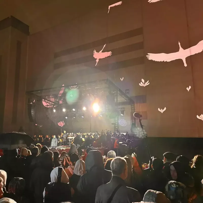 “Bu gün sizinlə birlikdə yas tuturuq”