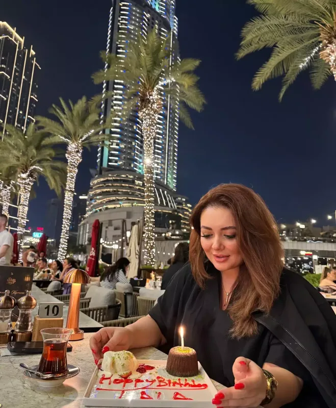 Doğum gününü Dubayda qeyd etdi!