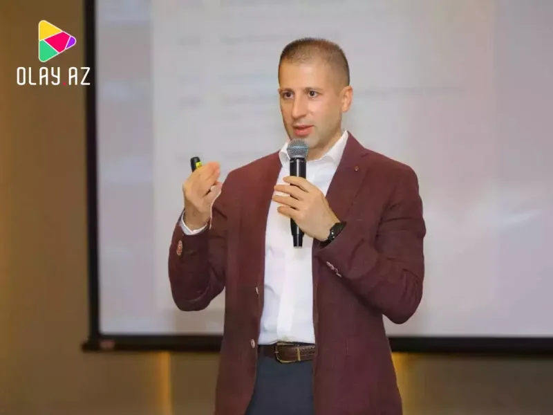 Rus dilində təhsil aldığına görə məhkəmə təxirə salındı