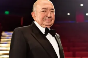 Türker İnanoğlu vəfat etdi