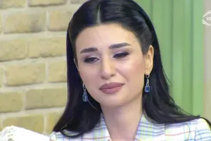 Günay canlı efirdə ağladı