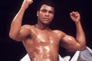 Məhəmməd Əlinin şortları 6 milyona satılır