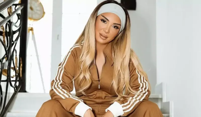 Çinarə qızının adını açıqladı