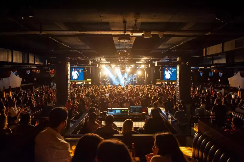 “Jolly Joker” Bakıdakı yeni məkanı ilə sərhədlərini genişləndirir