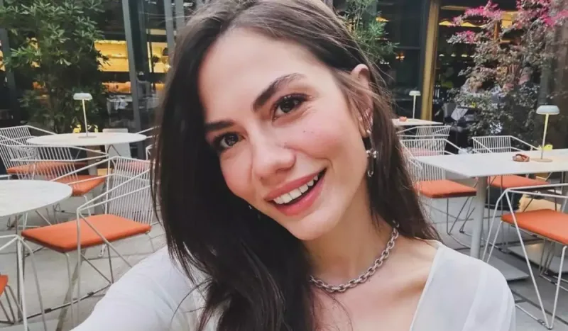 Demet “Dilber” rəqsindən danışdı