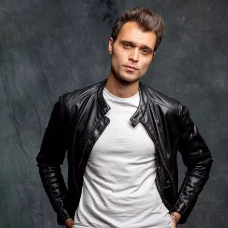 Birce sevgilisi Hakanla ilk dəfə