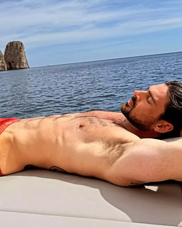 Mikellenin istirahət fotoları