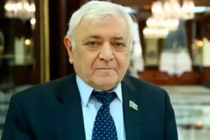 Deputat jurnalistin falına baxdı