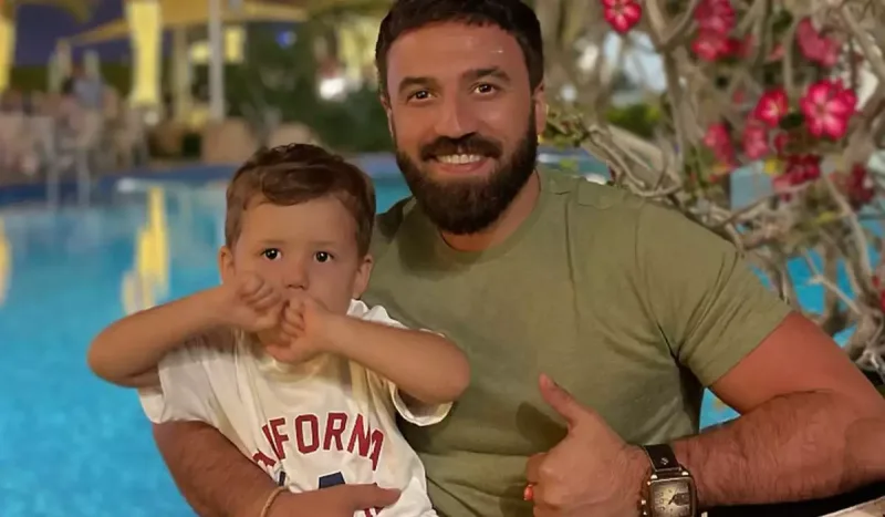 Zamiq oğullara mahnı həsr etdi