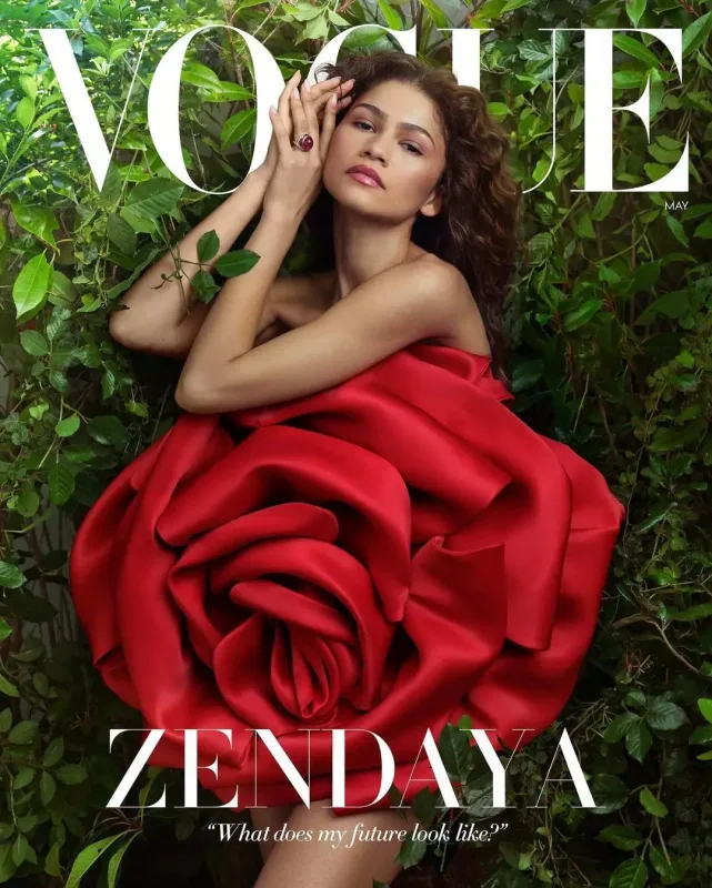 Zendaya gəlinlik geyindi