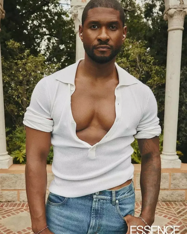 “Anın ən seksual kişisi” kamera qarşısında