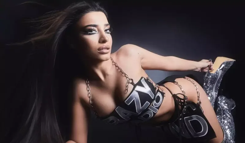 Səmra adını dəyişdi