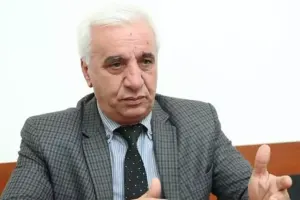 Xanəndə işinə qayıtmaq üçün çağırış etdi