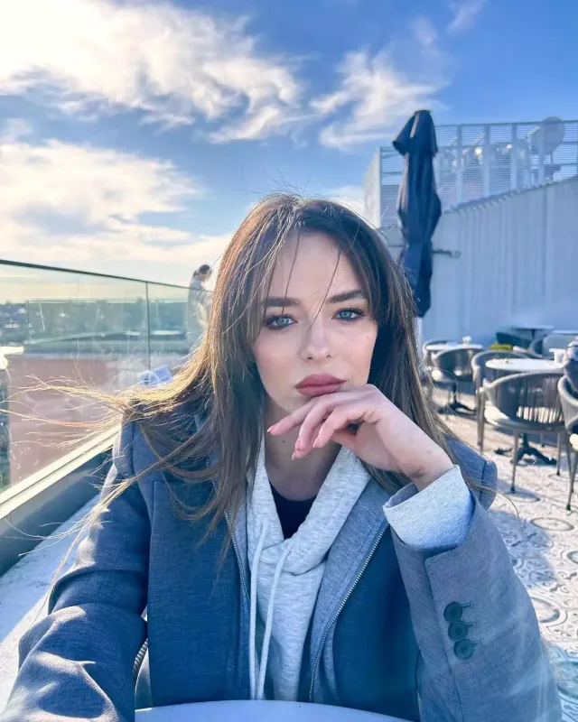 Aras “Gaddar”ın ulduzu ilə sevgilidir