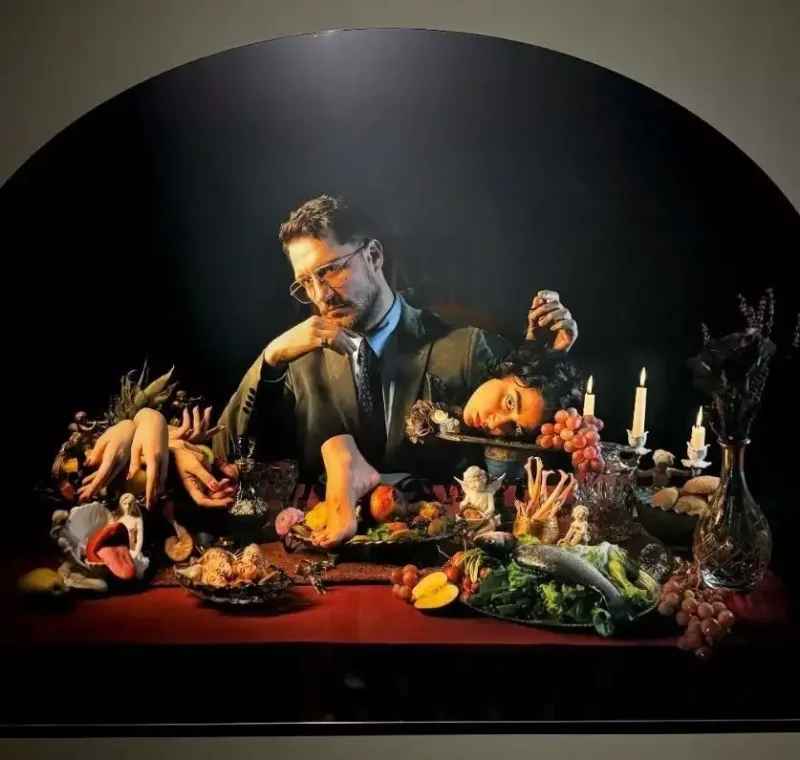 Gündəm olan fotolardan sonra açıqlama yaydı