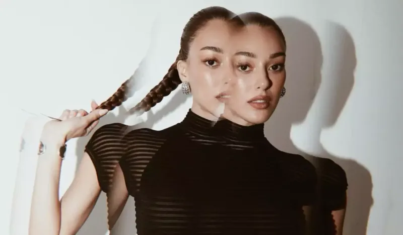 Dilandan transparan libasda fotolar