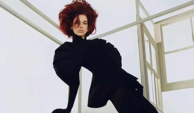 Duadan “Elle” üçün fotolar