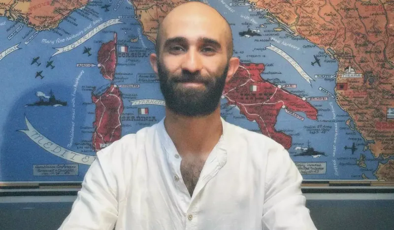 12 yaşlı qız 35 yaşlı qohumuna ərə verilir...