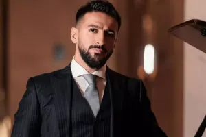 Abbas qız övladları üçün oxudu