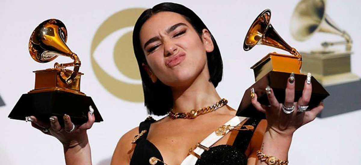 “Grammy” koronaya görə təxirə salındı