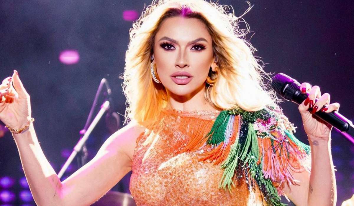 Hadise boşanacağını açıqladı