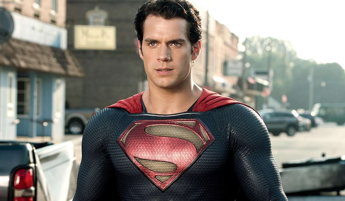 “Superman” Antalyaya gedir