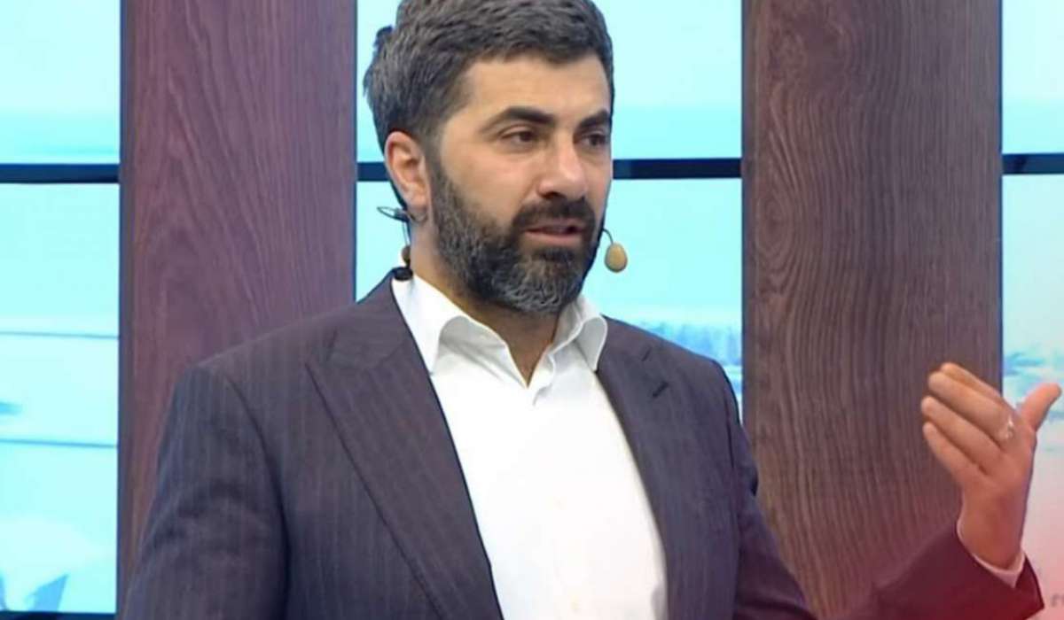 Zaur canlı efirdə özündən çıxdı