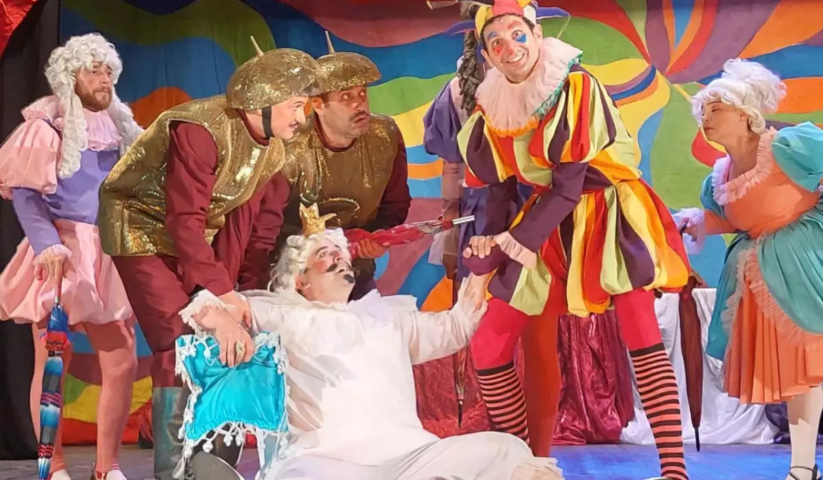 Teatrların qastrol səfərləri bayram günlərində də davam edəcək