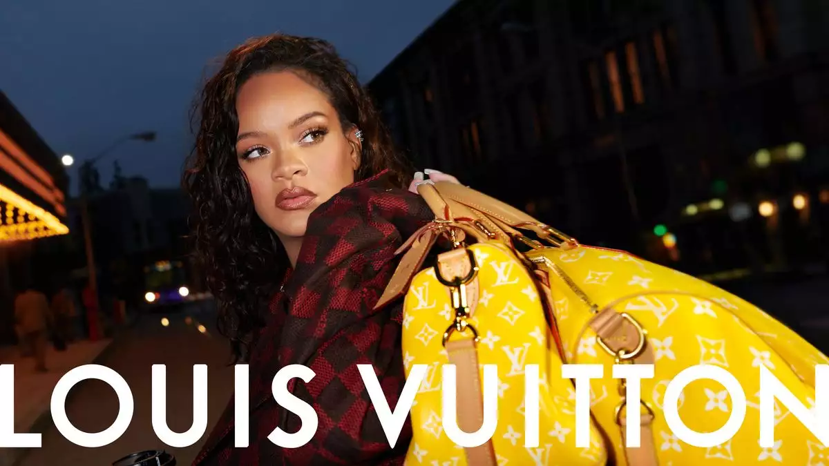 "Louis Vuitton"-nun kişi kolleksiyasının siması oldu