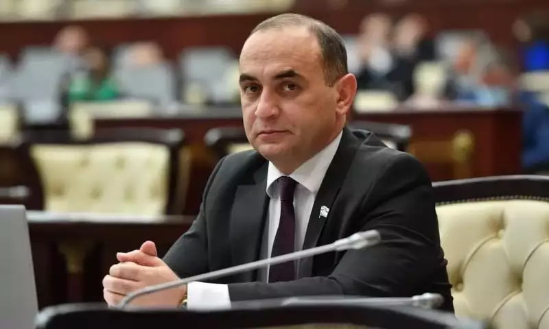 “Tiktok-u açırsan, Balaəlini, Nəfəsi görürsən” - Deputat