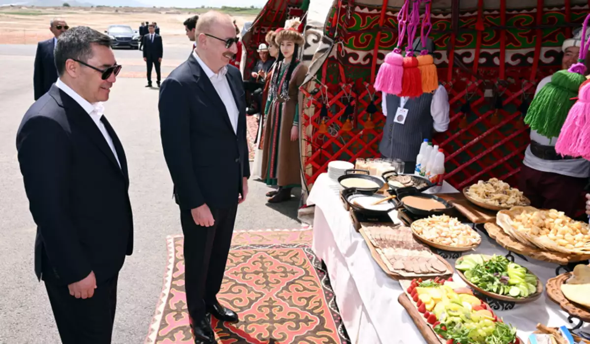 Prezidentlərin Ağdama səfərindən maraqlı fotolar